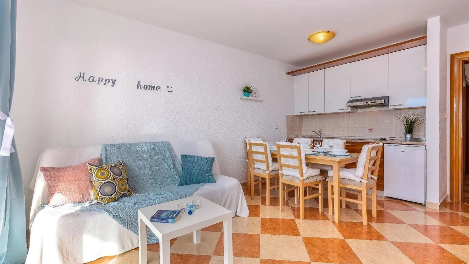 Apartment Appartement Mit Balkon Und Meerblick Crikvenica