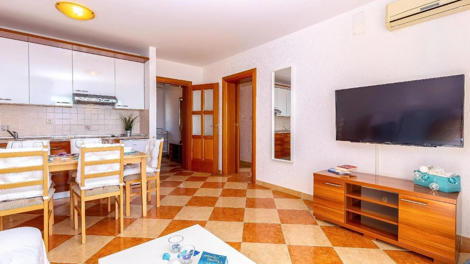 Appartement Mit Balkon Und Meerblick Crikvenica Apartment